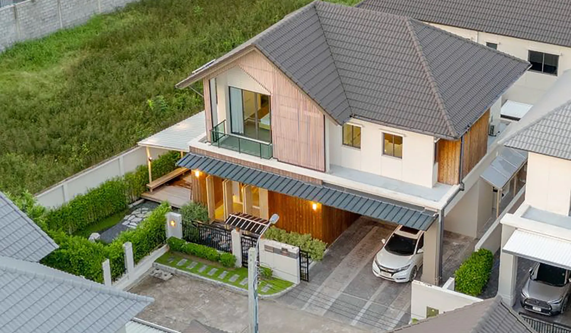 Multiple decision-makers in home purchase